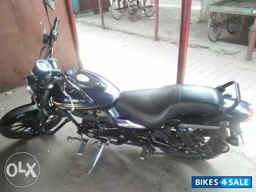 Bajaj Avenger Street 150