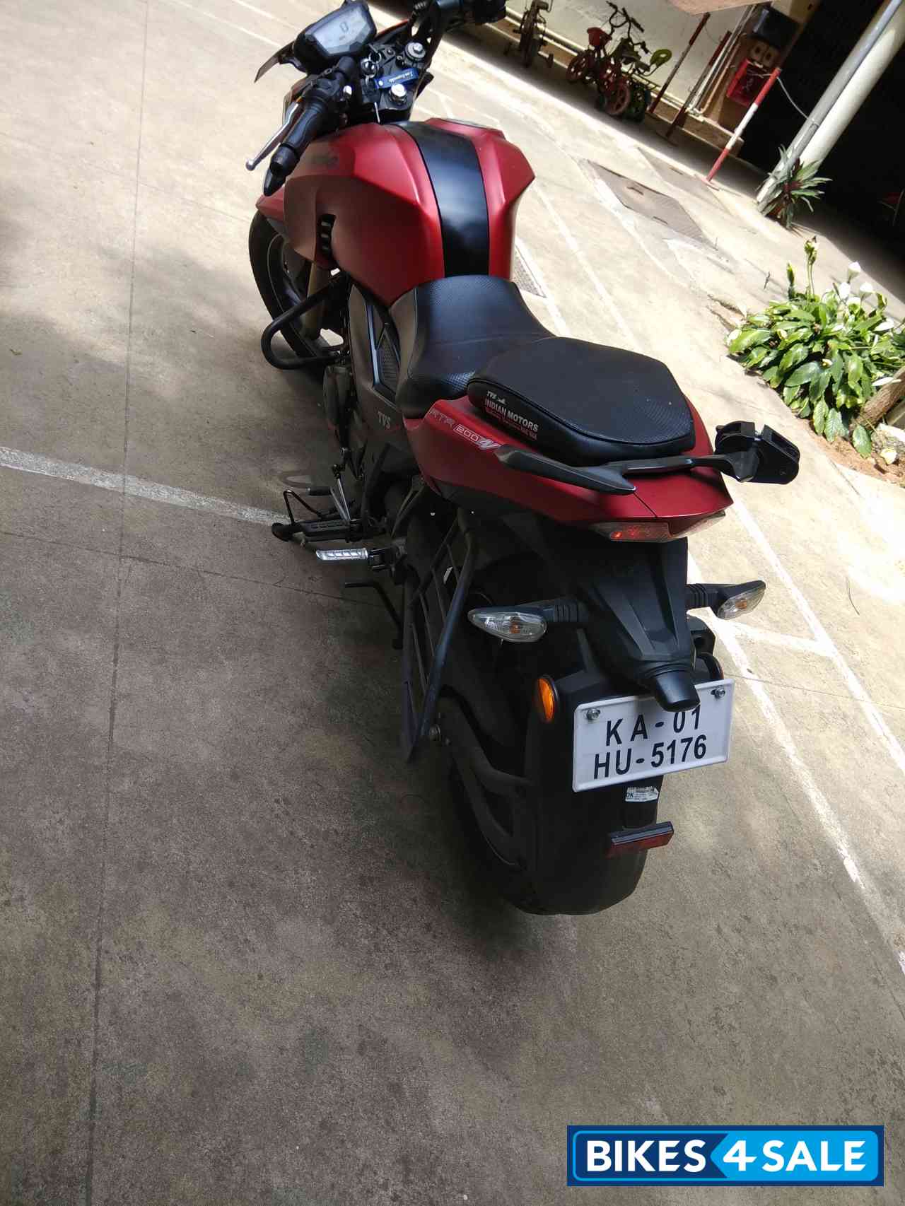 TVS Apache RTR 200 4V