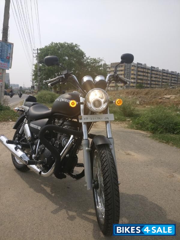 Matte Black Royal Enfield Thunderbird 350