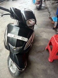 Black Yamaha Fascino