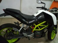 White KTM Duke 390