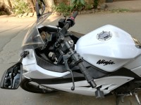 White Kawasaki Ninja 300R