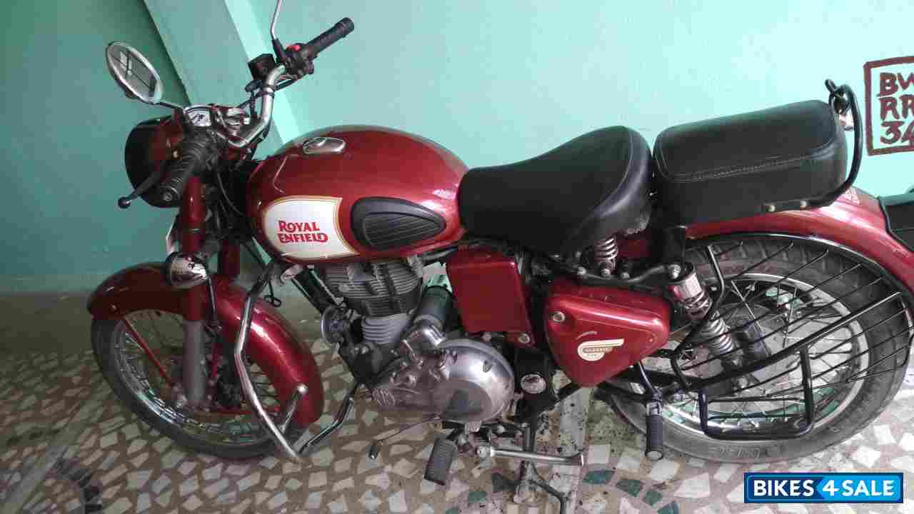 Maroon Royal Enfield Classic 350