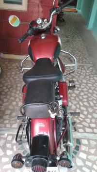 Maroon Royal Enfield Classic 350