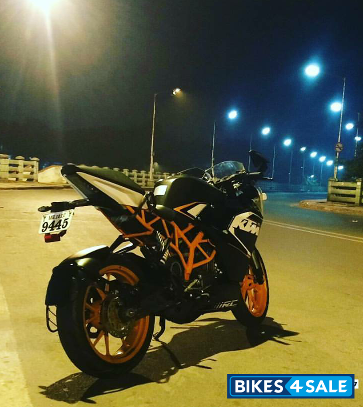 Mate Black KTM RC 200
