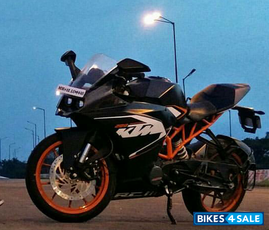 Mate Black KTM RC 200