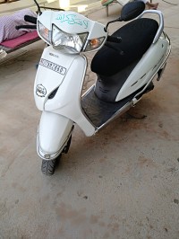 White Honda Activa