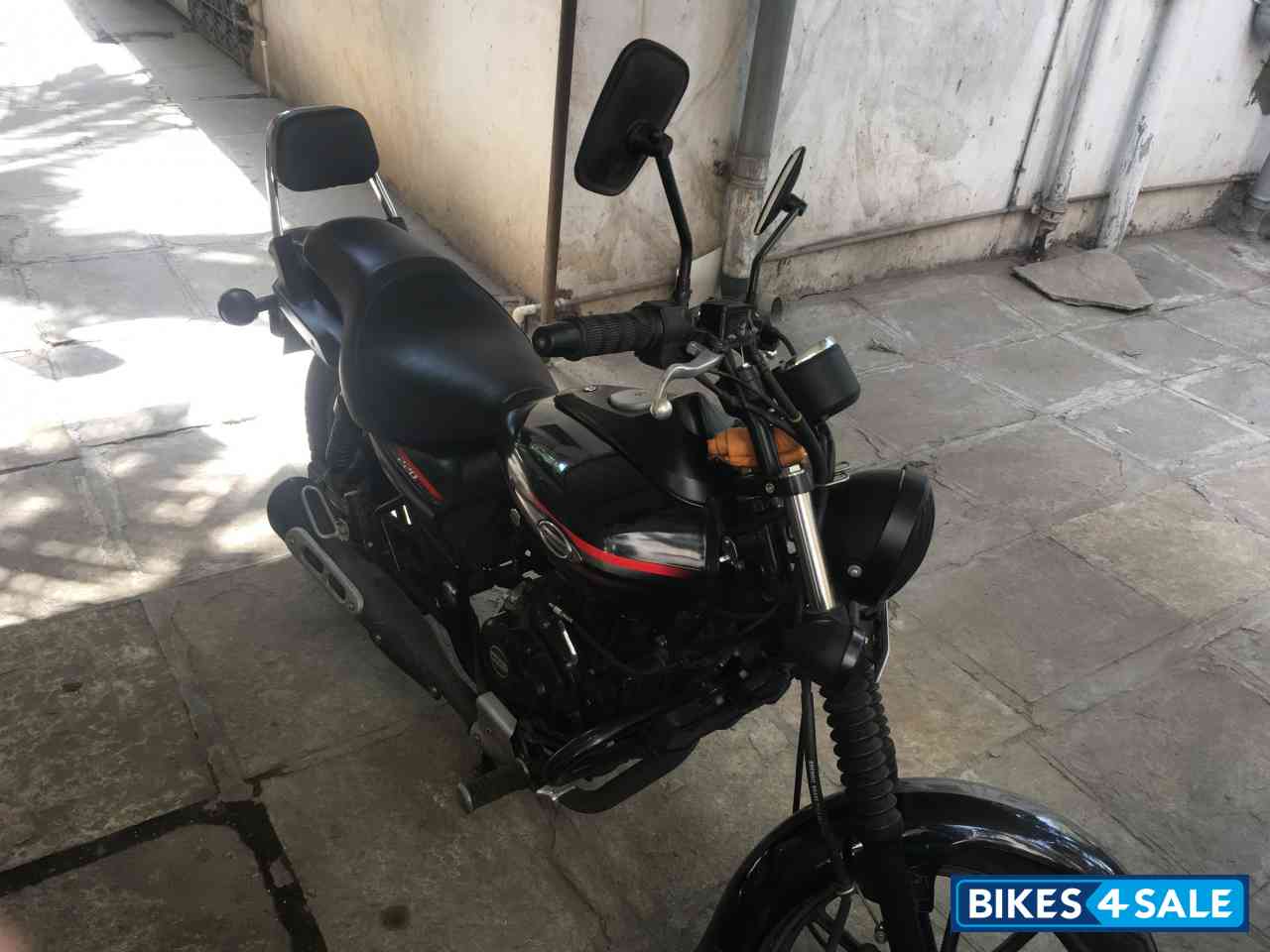 Bajaj Avenger Street 220
