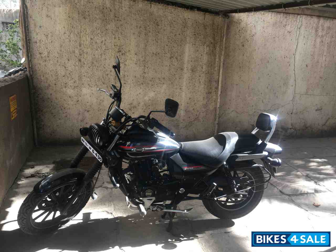 Bajaj Avenger Street 220