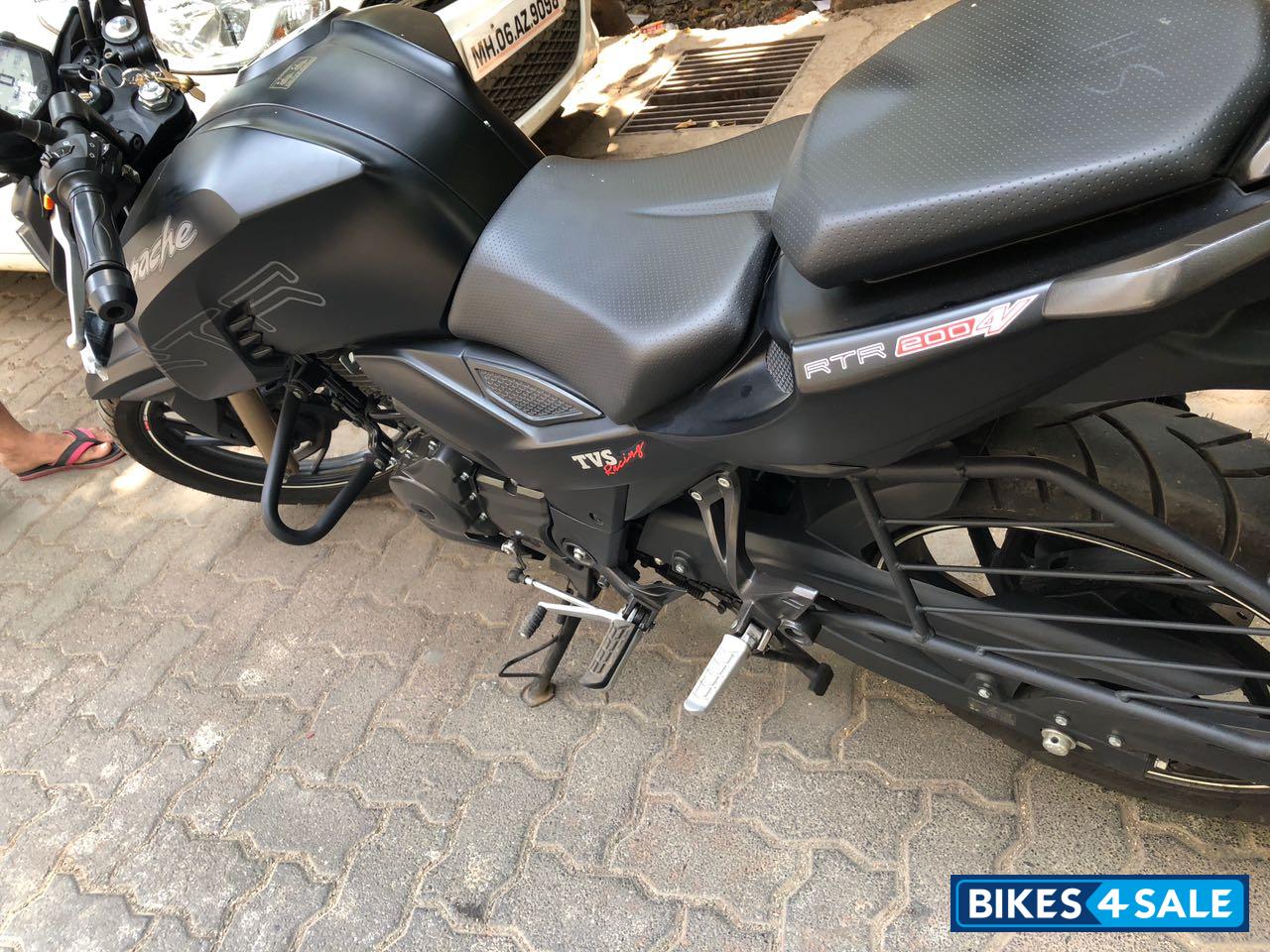 TVS Apache RTR 200 4V