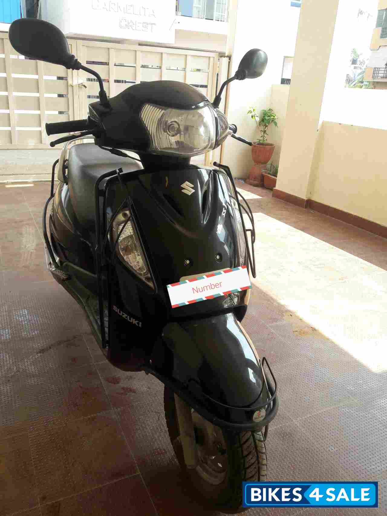 Black Suzuki Access 125