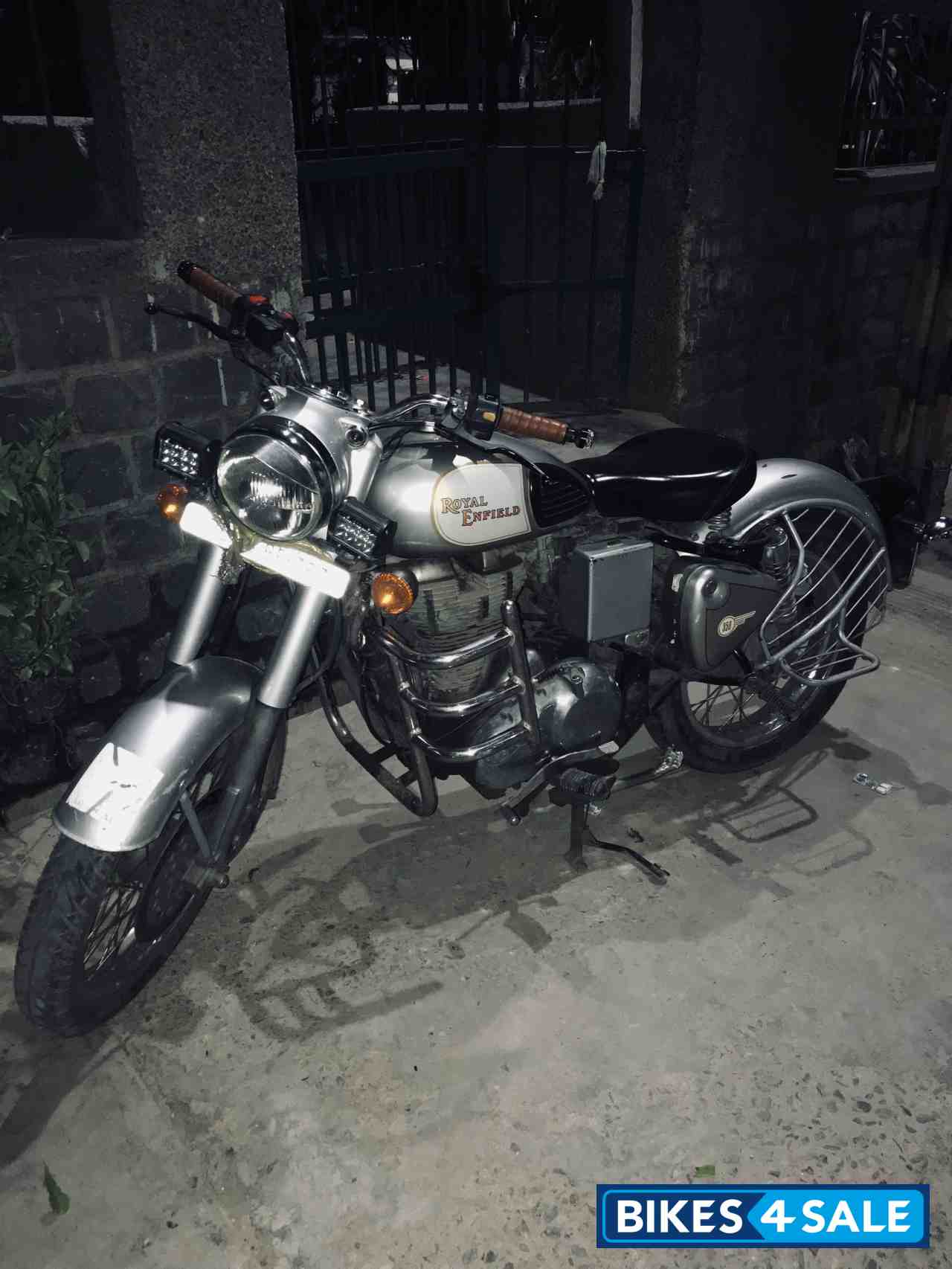 Royal Enfield Classic 350 Royal Enfield Classic 350