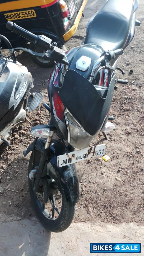 Black Bajaj Discover 125 ST