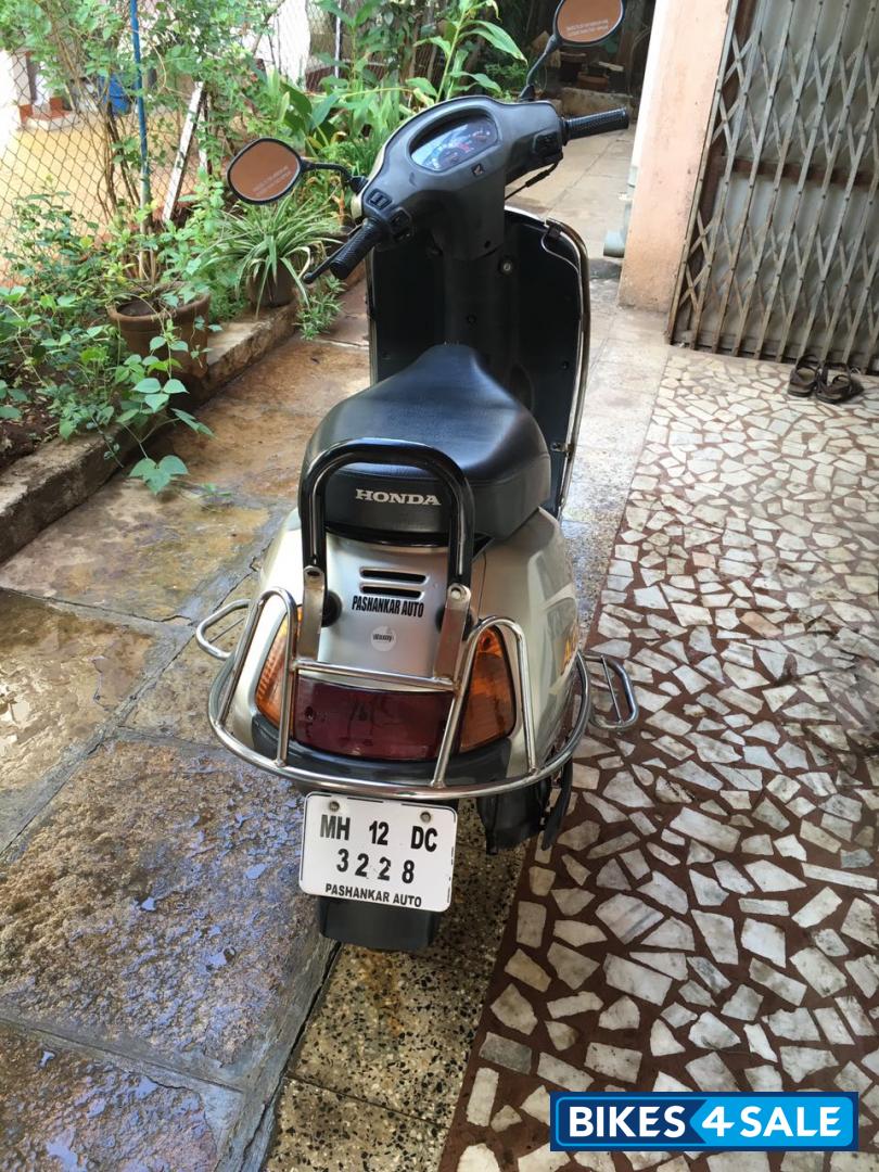 Gold Honda Activa