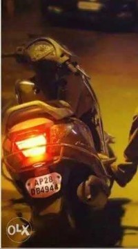 Silver Honda Aviator