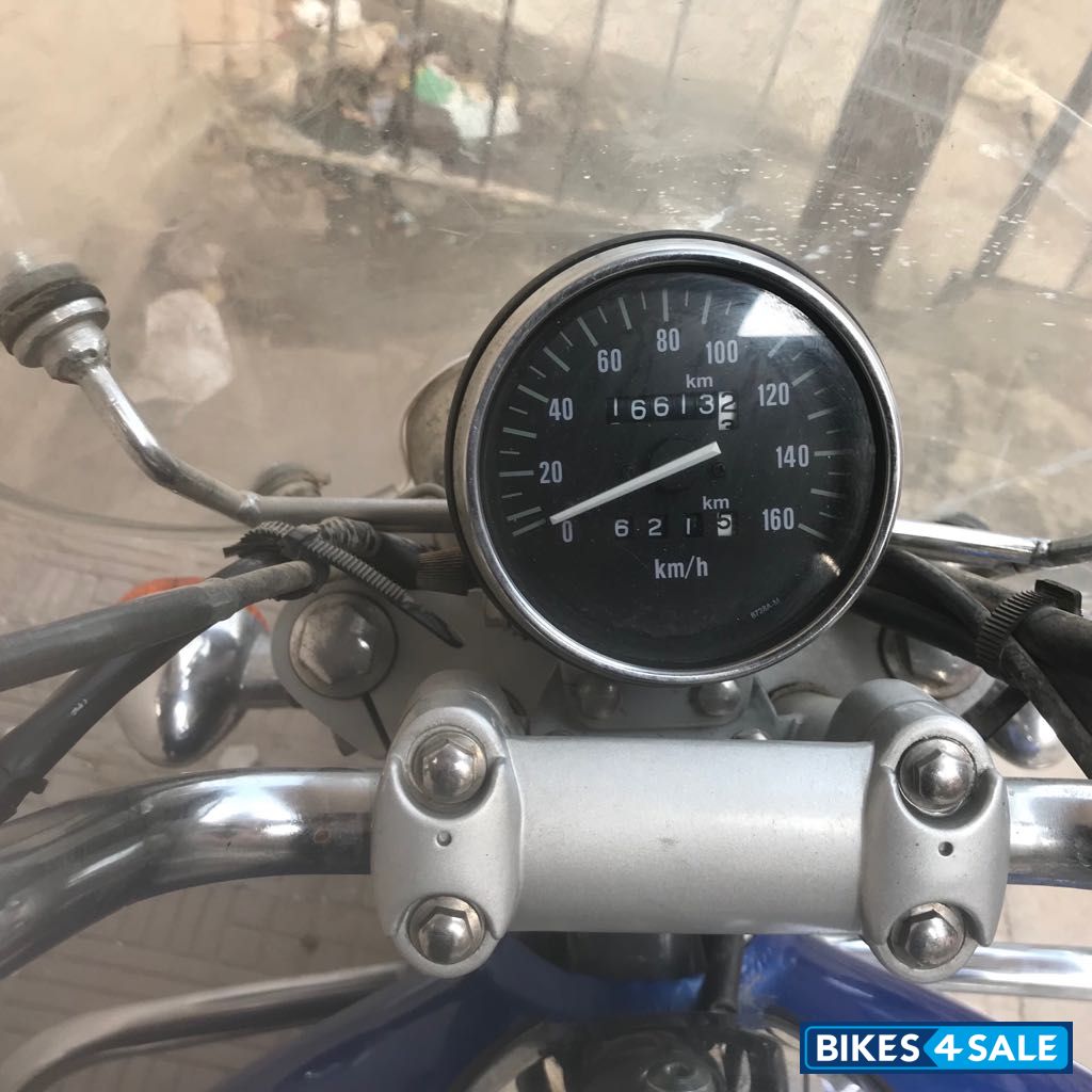 Bajaj Avenger 220 DTS-i