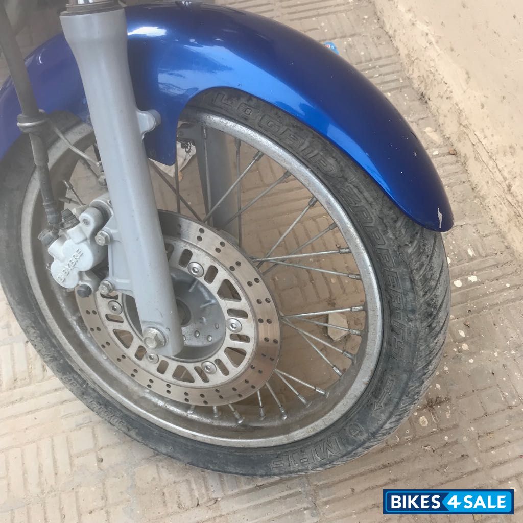 Bajaj Avenger 220 DTS-i Bajaj Avenger 220 DTS-i