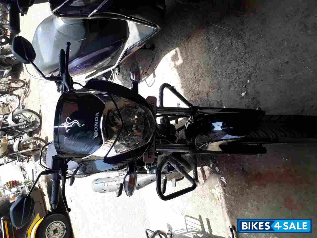 Black Honda CB Unicorn