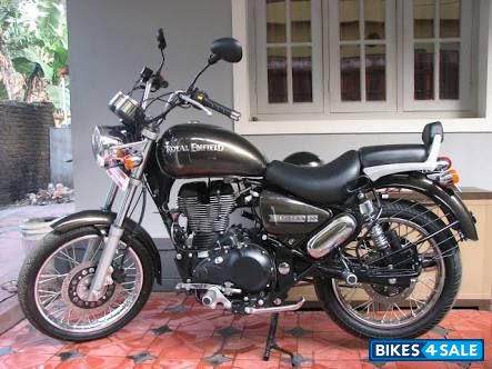 Lighting Royal Enfield Thunderbird TwinSpark 350 Lighting Royal Enfield Thunderbird TwinSpark 350