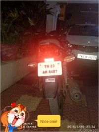 Black And Red Honda CB Shine