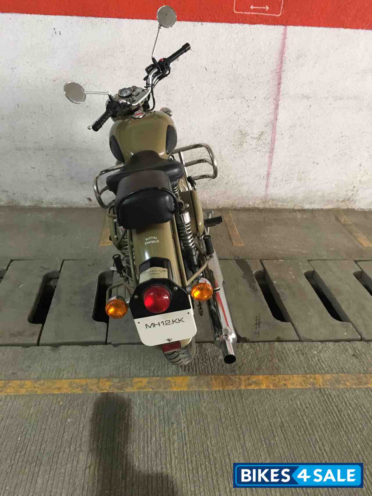 Royal Enfield Classic Desert Storm