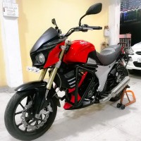 Red Mahindra Mojo