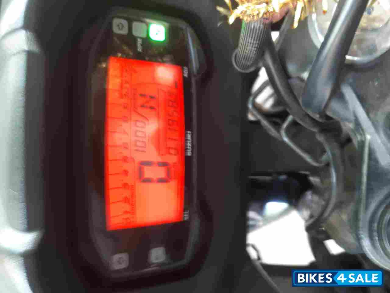 Black Suzuki Gixxer SF