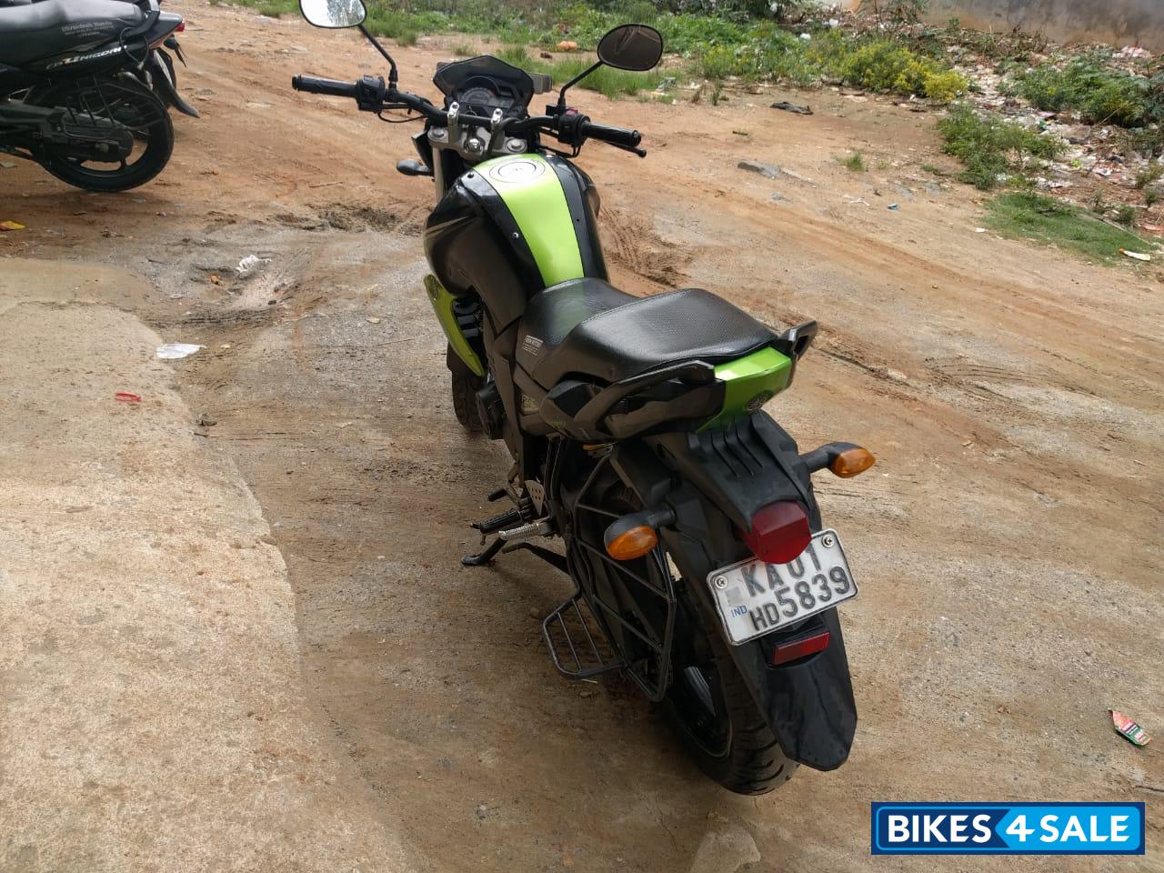 Green And Black Yamaha FZ-S Green And Black Yamaha FZ-S
