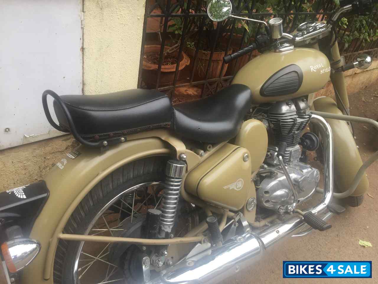 Royal Enfield Classic Desert Storm