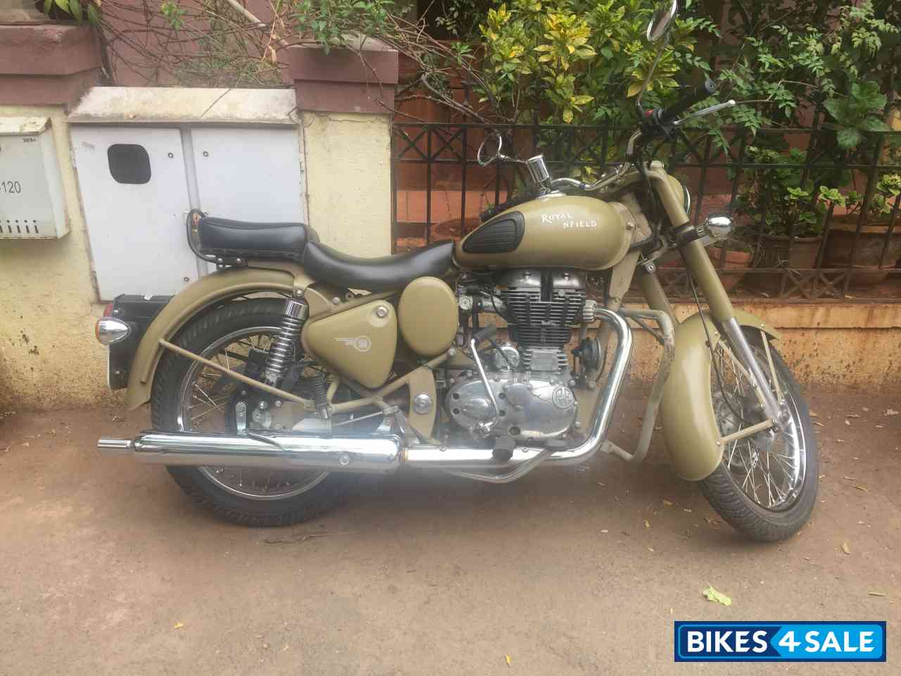 Royal Enfield Classic Desert Storm Royal Enfield Classic Desert Storm