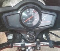 Red Mahindra Centuro Rockstar