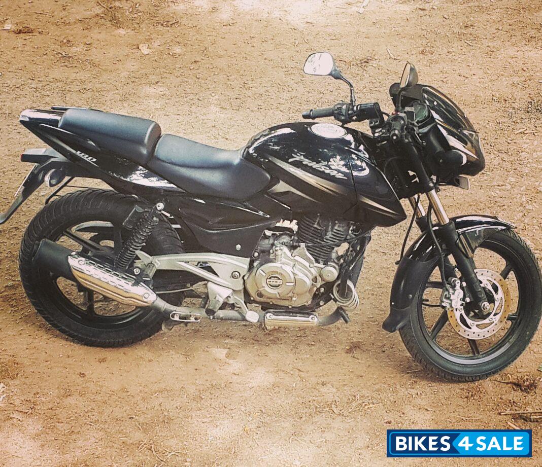 Black Bajaj Pulsar 180 DTSi Black Bajaj Pulsar 180 DTSi