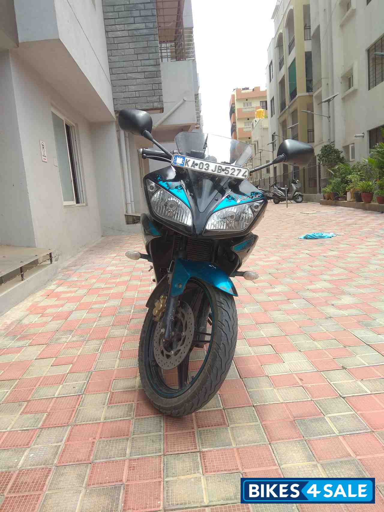 Yamaha YZF R15 V2