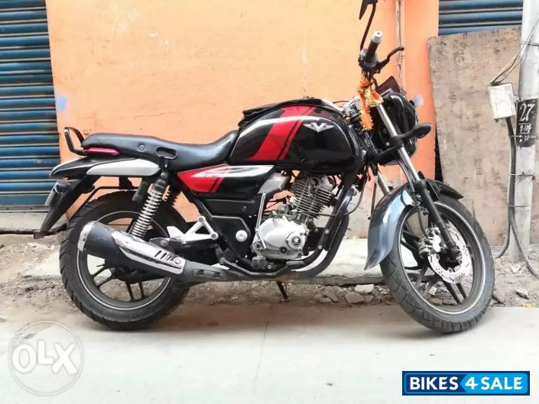 Bajaj V15