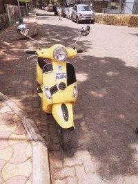 Vespa LX 125 2012 Model