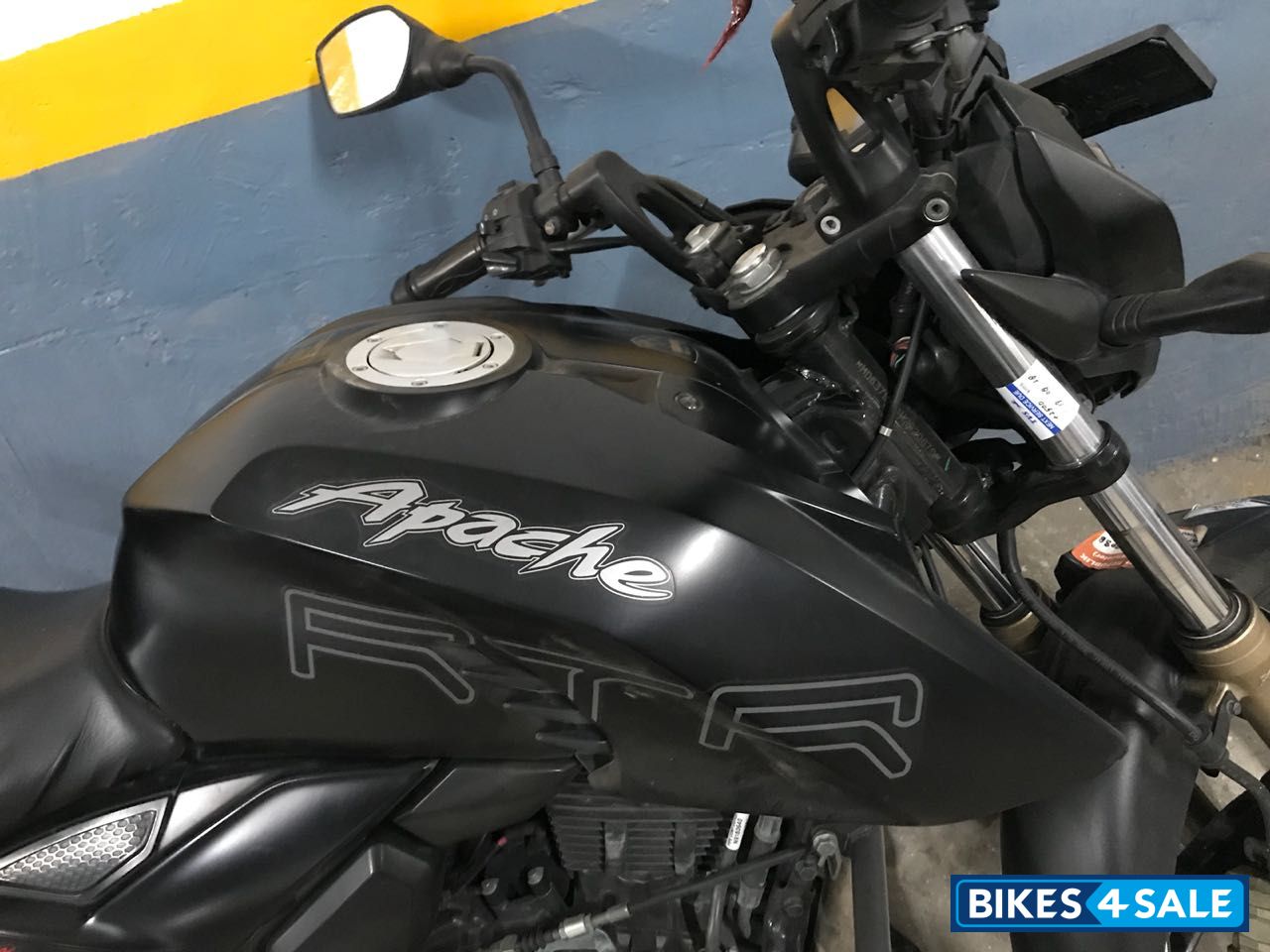 TVS Apache RTR 200 4V Race Edition 2.0