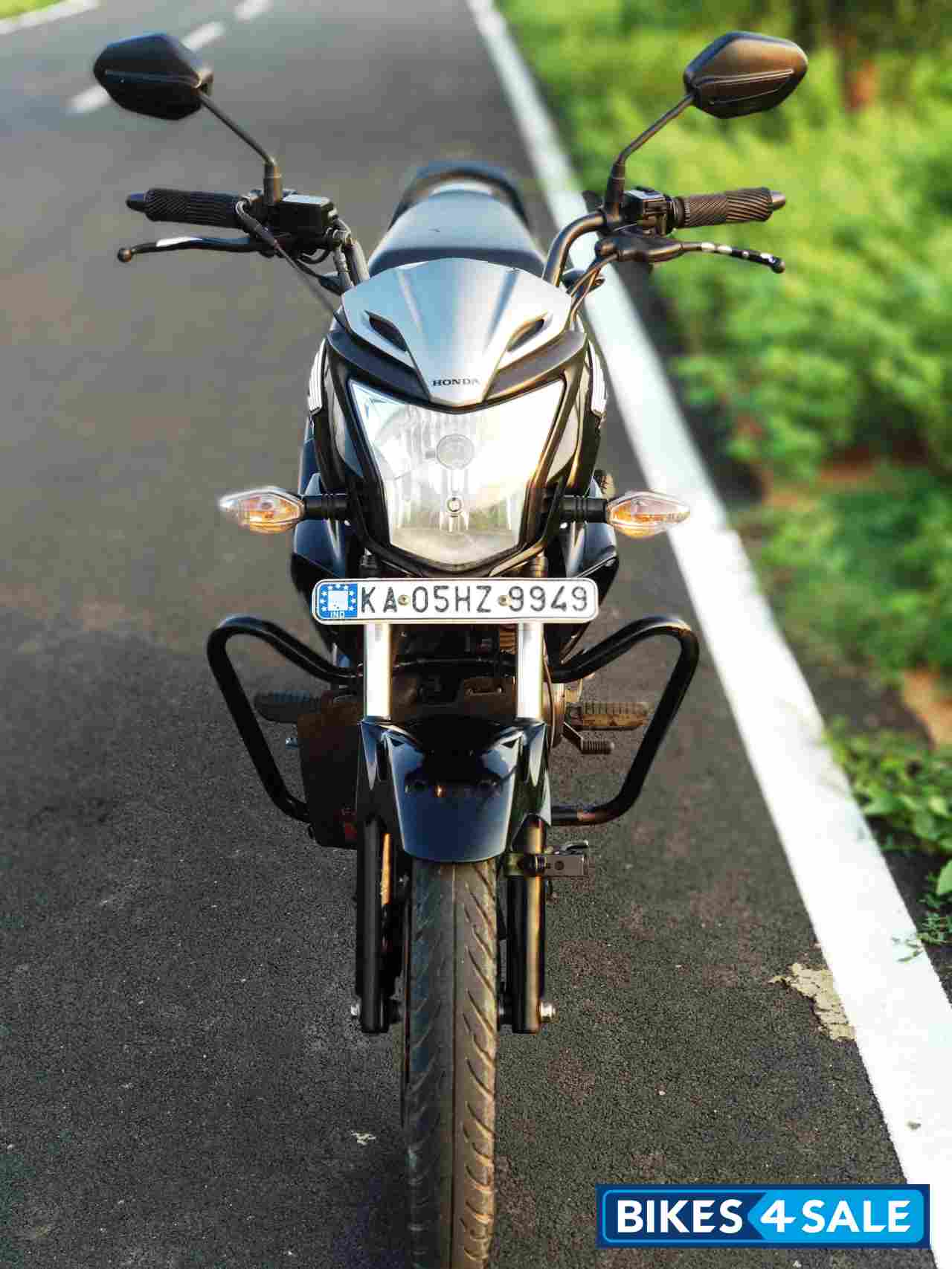 Black Honda CB Trigger