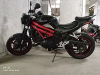 Black Hyosung GT650R