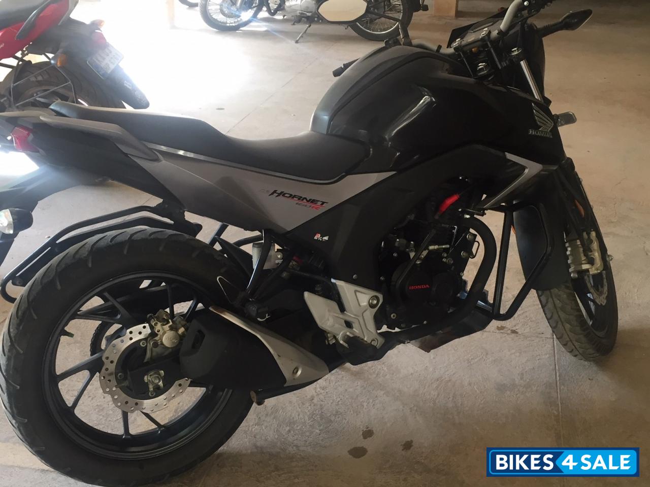 Black Honda CB Hornet 160R