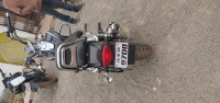 Black Bajaj Avenger 220 DTS-i