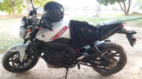 White Yamaha FZ1
