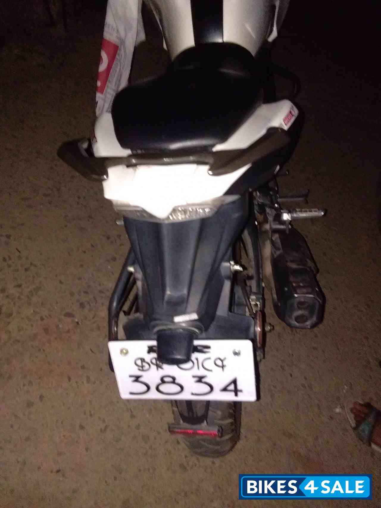 TVS Apache RTR 200 4V