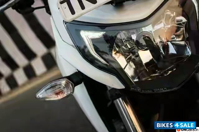 TVS Apache RTR 200 4V