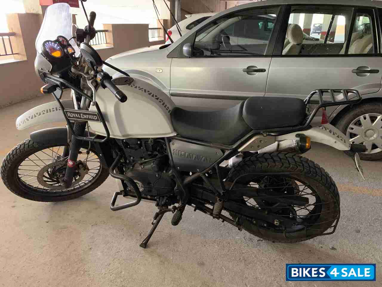 Snow White Royal Enfield Himalayan