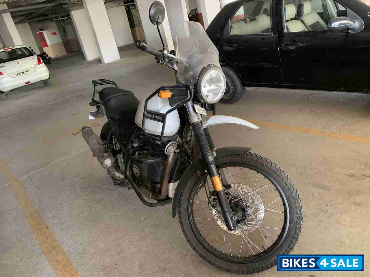 Snow White Royal Enfield Himalayan