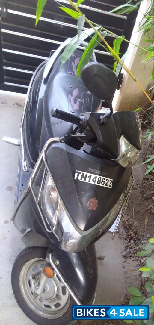 Black Honda Activa 125