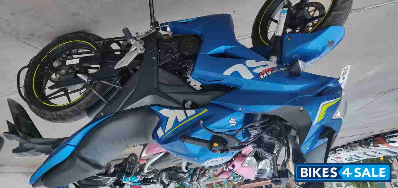 Suzuki Gixxer SF