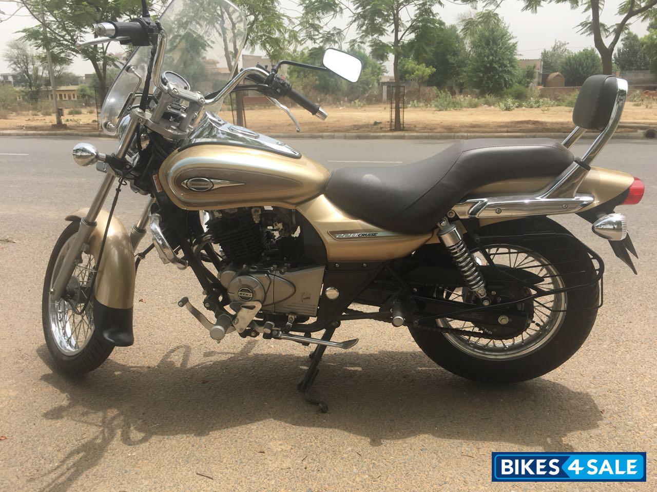 Bajaj Avenger Cruise 220