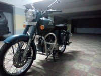 Blue Royal Enfield Classic Squadron Blue
