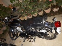 Black Royal Enfield Bullet Machismo 350 Old